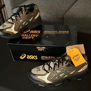 ASICS GALLERY DEPT. Athletic Shoes